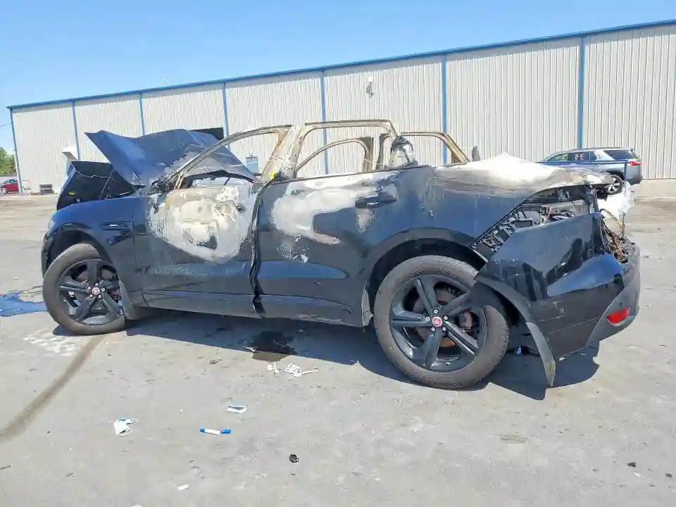 SADCL2GX0JA291490 2018 JAGUAR F-PACE-1