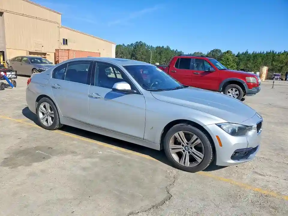 WBA8E1C31HA156289 2017 BMW 3 SERIES-3