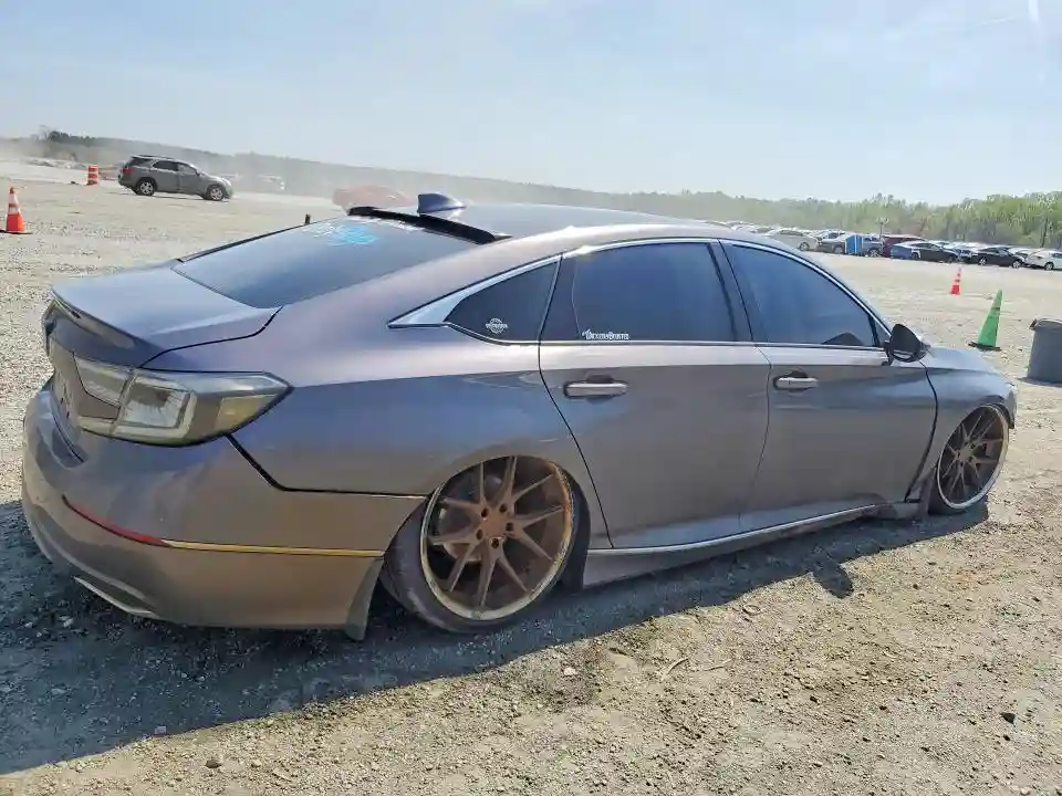 1HGCV1F55JA192617 2018 HONDA ACCORD-2