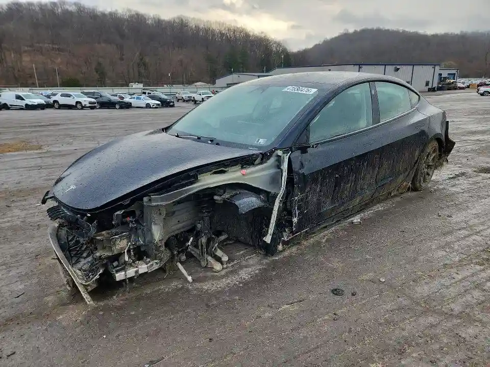 5YJ3E1EB9NF265149 2022 TESLA MODEL 3-0