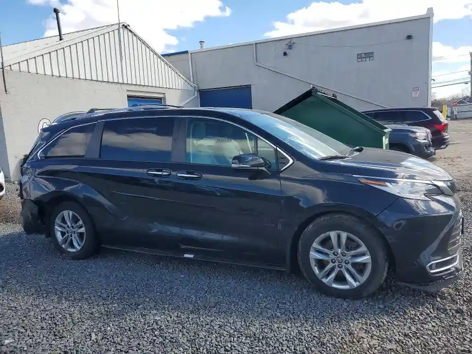 5TDZSKFC5NS064814 2022 TOYOTA SIENNA-3