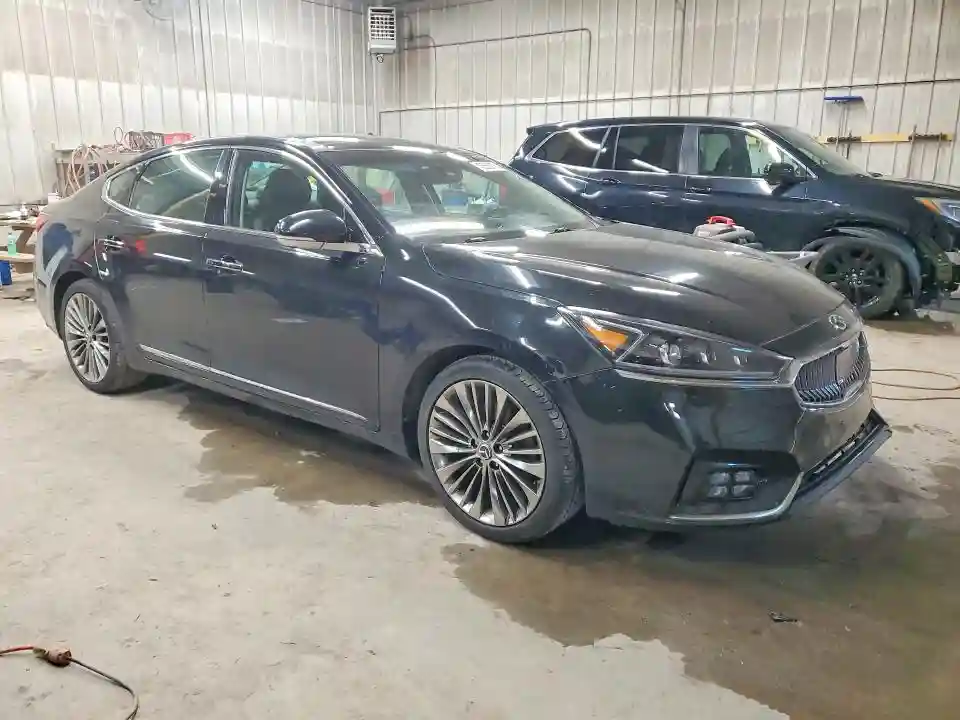 KNALC4J18H5088262 2017 KIA CADENZA-3