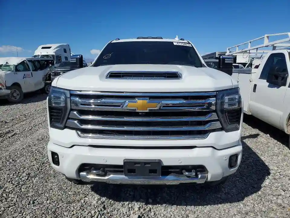 1GC4YVEY7RF199256 2024 CHEVROLET SILVERADO-4