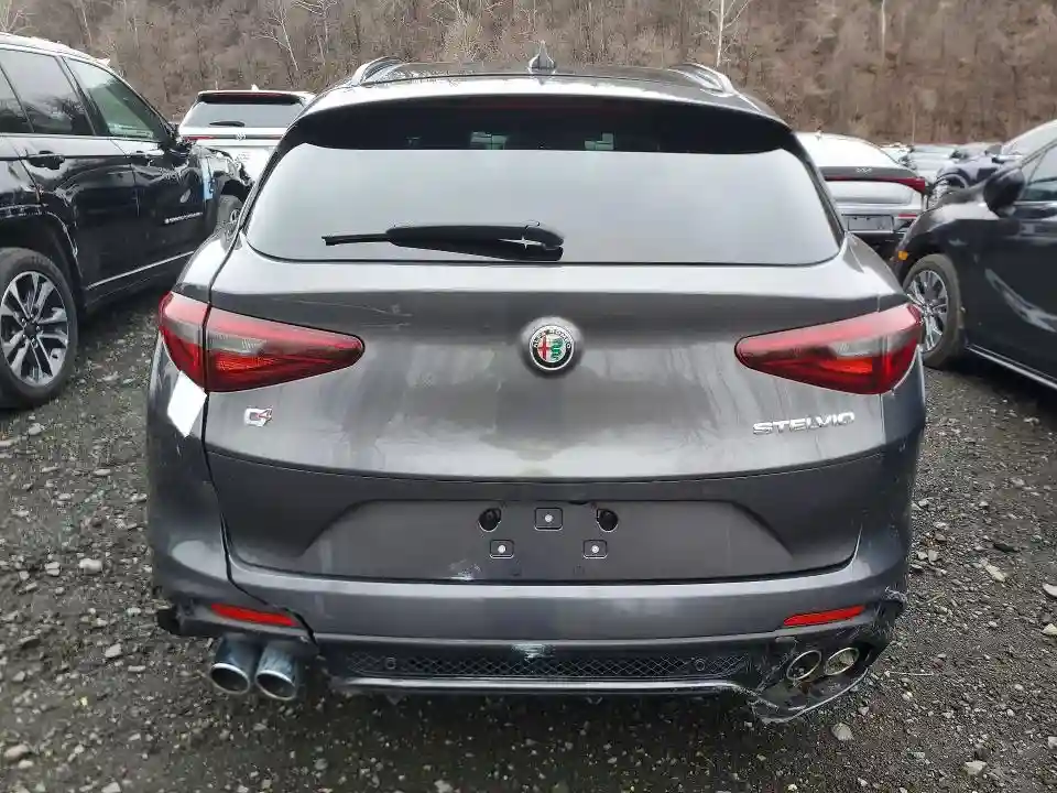 ZASPAKEV8P7D67930 2023 ALFA ROMEO STELVIO-5