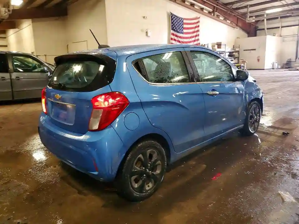 KL8CF6SA4JC438923 2018 CHEVROLET SPARK-2