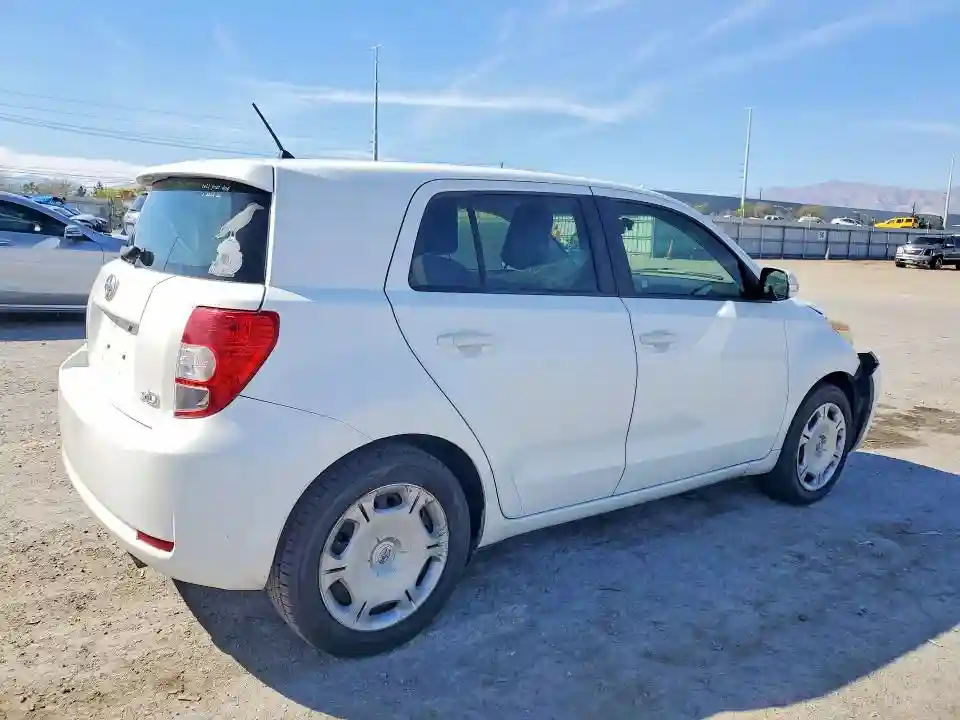 JTKKU4B43C1017385 2012 SCION XD-2