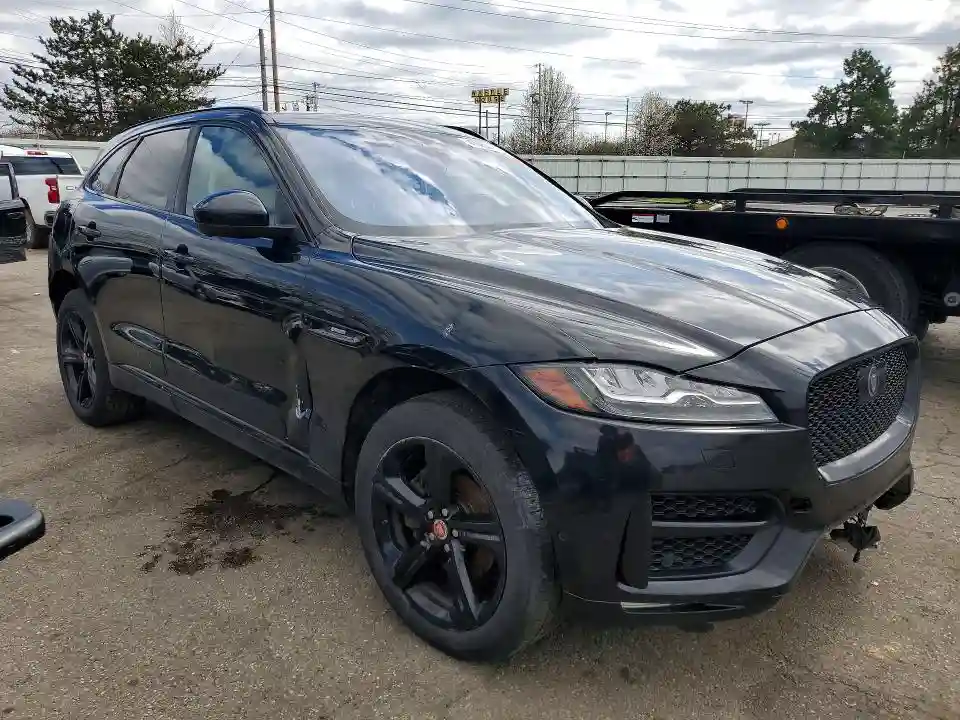 SADCL2FX4JA254024 2018 JAGUAR F-PACE-3