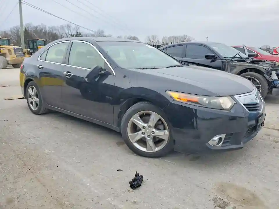 JH4CU2F6XBC013735 2011 ACURA TSX-3