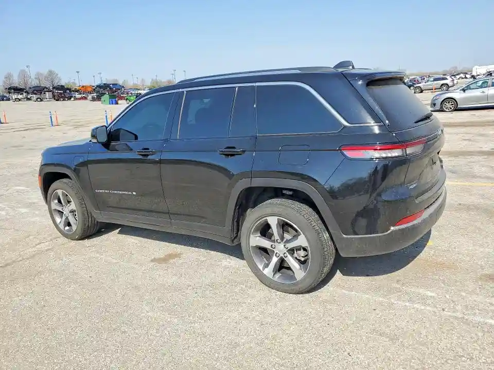 1C4RJYB60N8758322 2022 JEEP GRAND CHEROKEE-1