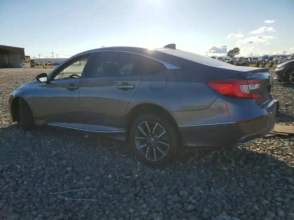 1HGCV1F51NA015245 2022 HONDA ACCORD-1