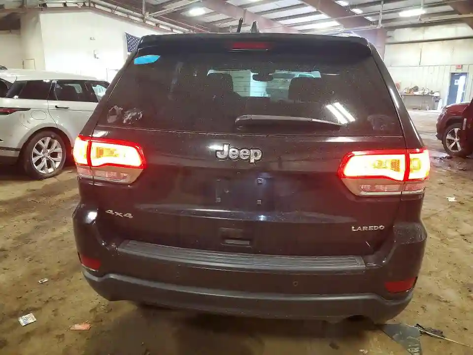 1C4RJFAG0JC257825 2018 JEEP GRAND CHEROKEE-5