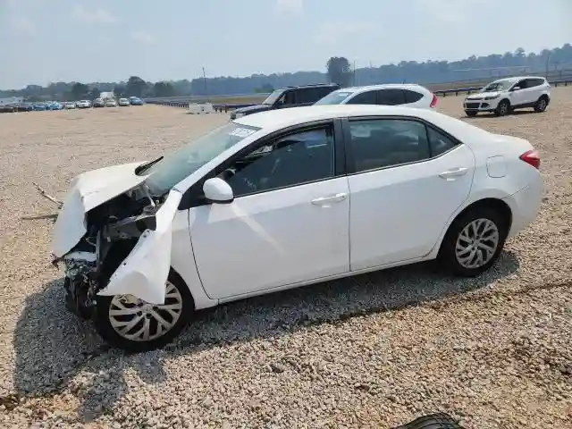 2T1BURHE1JC082765 2018 TOYOTA COROLLA-0