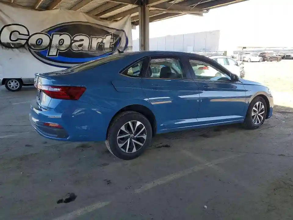 3VW5X7BU5SM045197 2025 VOLKSWAGEN JETTA-2