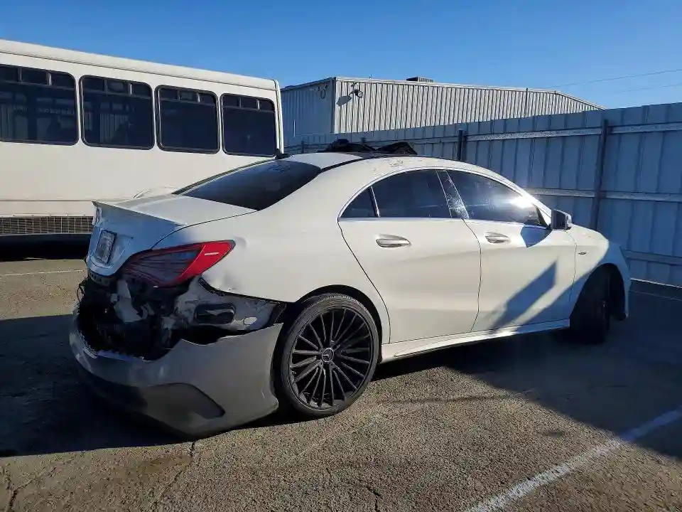 WDDSJ4EB9FN284429 2015 MERCEDES-BENZ CLA-CLASS-2