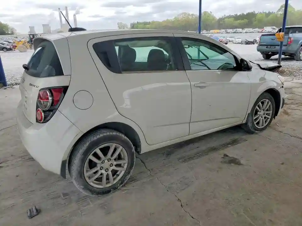1G1JC6SH6F4218939 2015 CHEVROLET SONIC-2