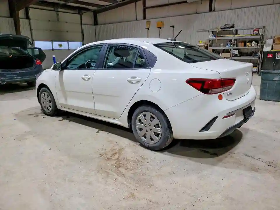 3KPA24AD2NE473985 2022 KIA RIO-1