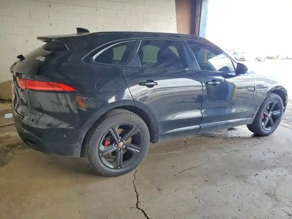 SADCM2FV4KA356727 2019 JAGUAR F-PACE-2