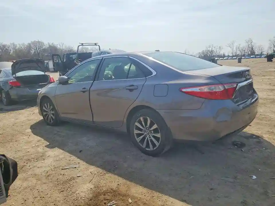 4T1BF1FK5FU878056 2015 TOYOTA CAMRY-1