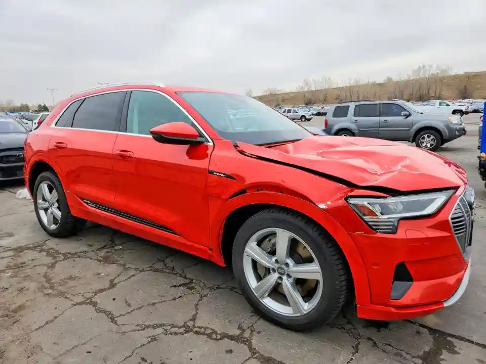 WA1LAAGEXKB014491 2019 AUDI E-TRON-3