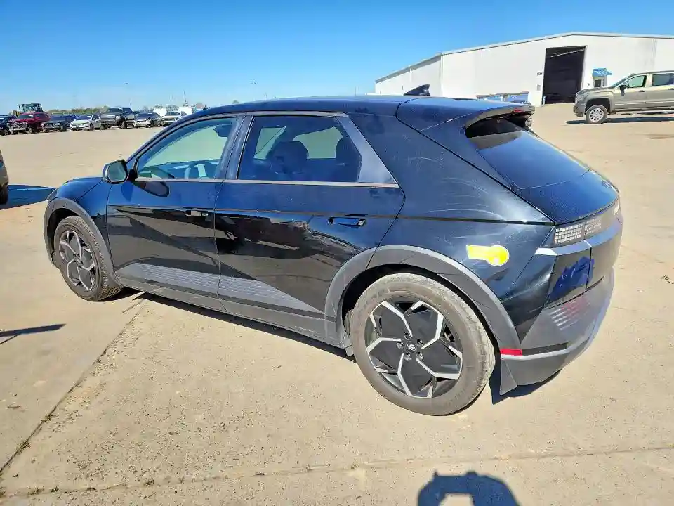 KM8KM4AE0NU089868 2022 HYUNDAI IONIQ-1