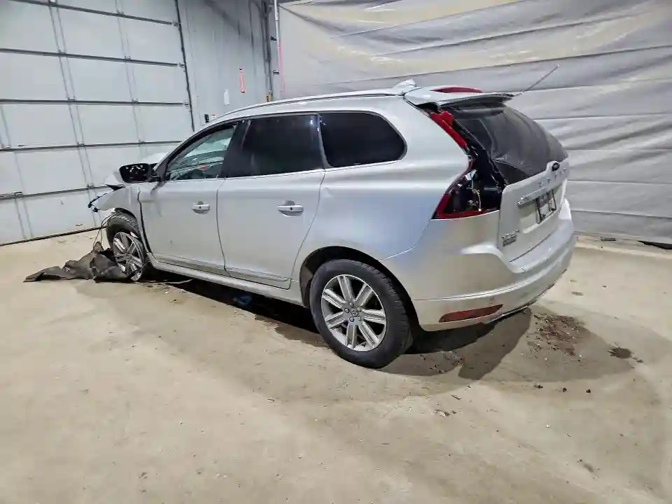 YV4902RK6G2796238 2016 VOLVO XC60-1