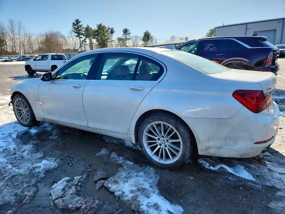 WBAYB6C58DD223664 2013 BMW 7 SERIES-1