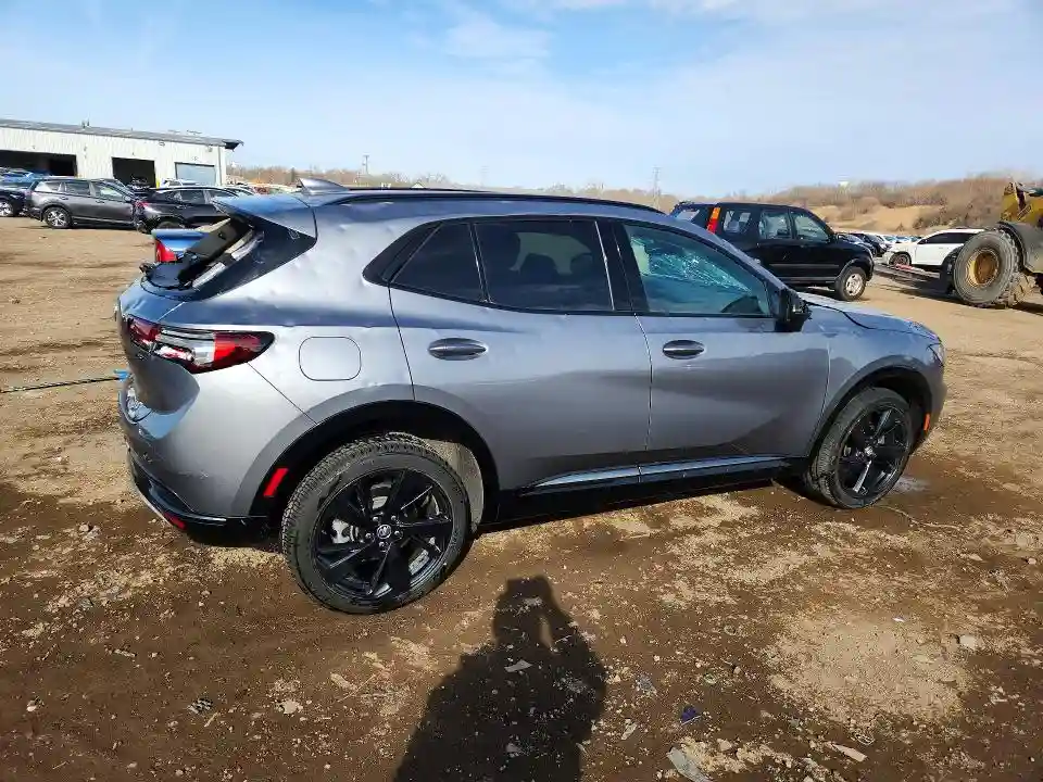 LRBAZLR45ND063918 2022 BUICK ENVISION-2