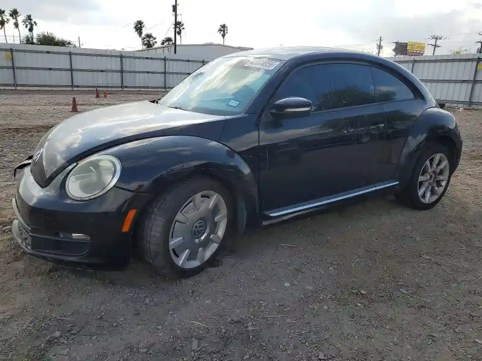 3VWJP7AT2CM628867 2012 VOLKSWAGEN BEETLE-0