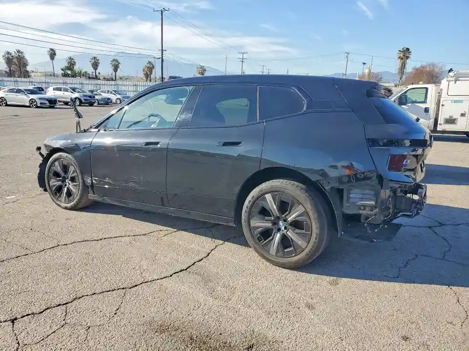 WB523CF04RCN52035 2024 BMW IX XDRIVE5-1