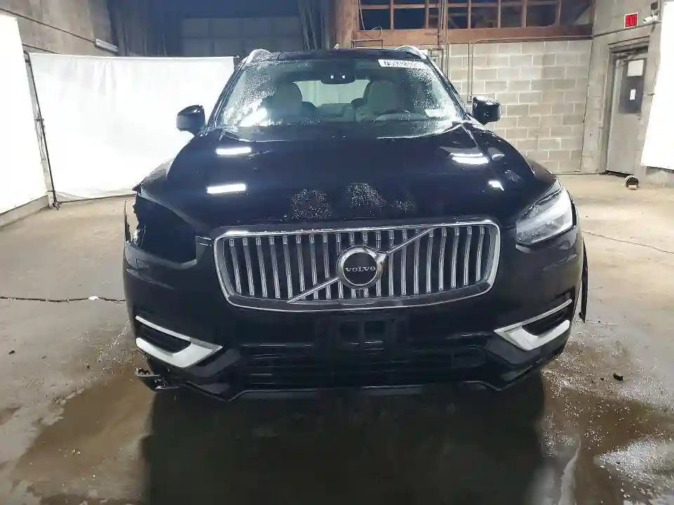 YV4L12PKXR1195722 2024 VOLVO XC90-4
