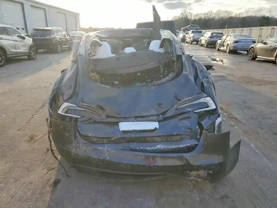 5YJ3E1ET9RF881948 2024 TESLA MODEL 3-5