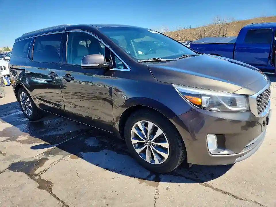 KNDMC5C15F6028392 2015 KIA SEDONA-3