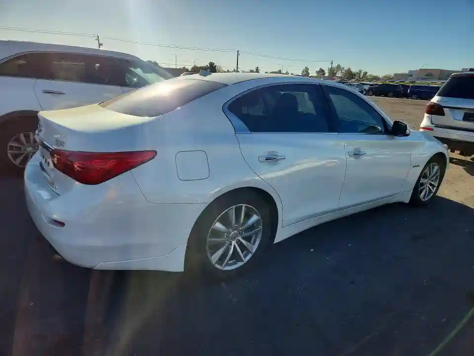 JN1AV7AP3FM790666 2015 INFINITI-2
