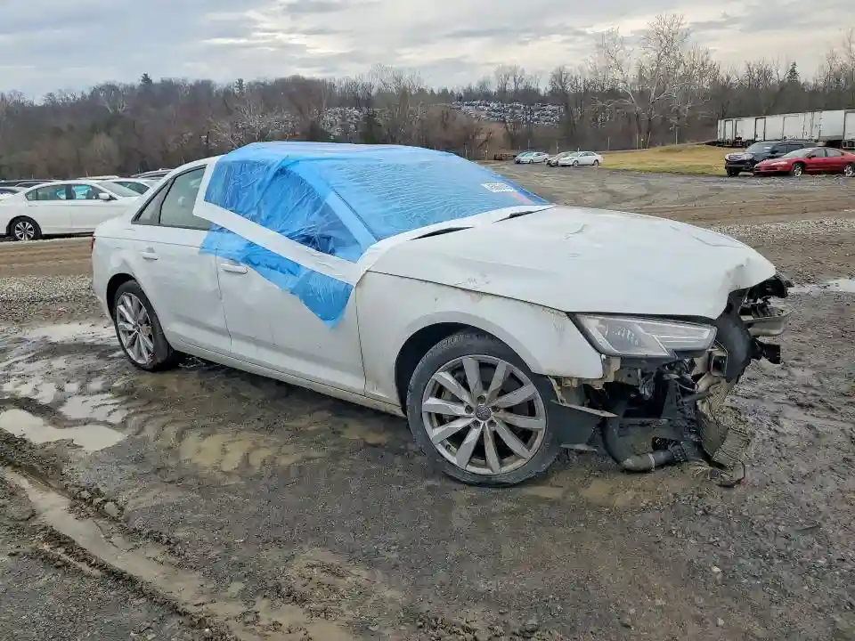 WAUANAF43HN070335 2017 AUDI A4-3