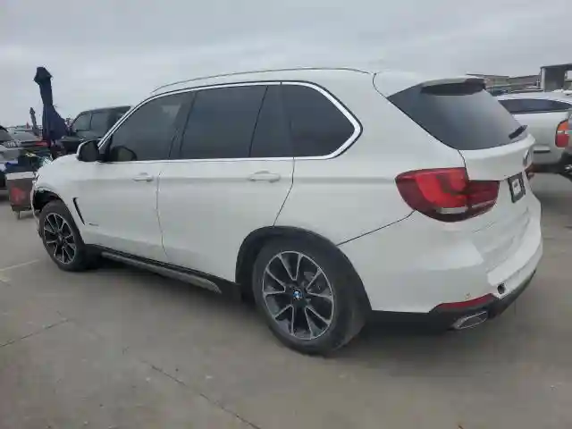 5UXKR2C54J0X08625 2018 BMW X5-1
