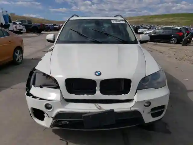 5UXZV4C58CL762811 2012 BMW X5-4