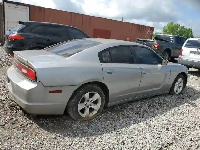 2B3CL3CG8BH532563 2011 DODGE CHARGER-2
