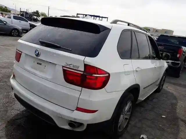 5UXZW0C57CL672796 2012 BMW X5-2
