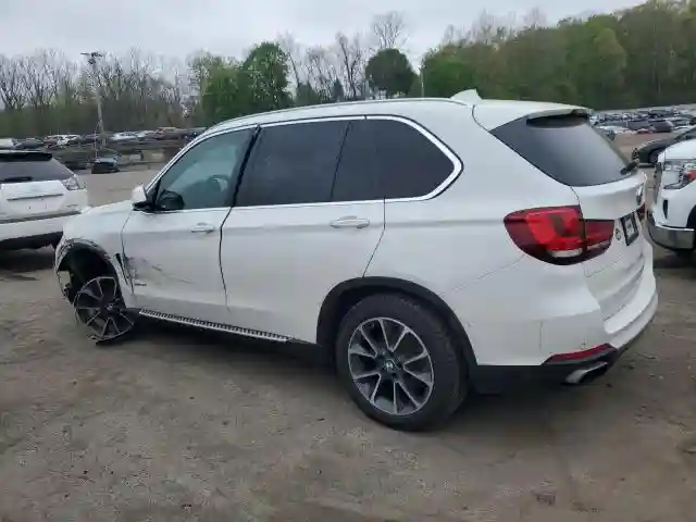 5UXKR0C52J0X92951 2018 BMW X5-1