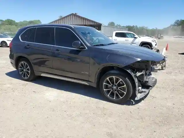 5UXKR2C56J0Z17011 2018 BMW X5-3