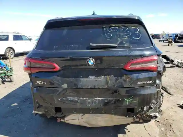 5UXCR6C57KLL35737 2019 BMW X5-5