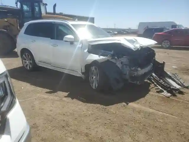 YV4A22PL8G1071863 2016 VOLVO XC90-3