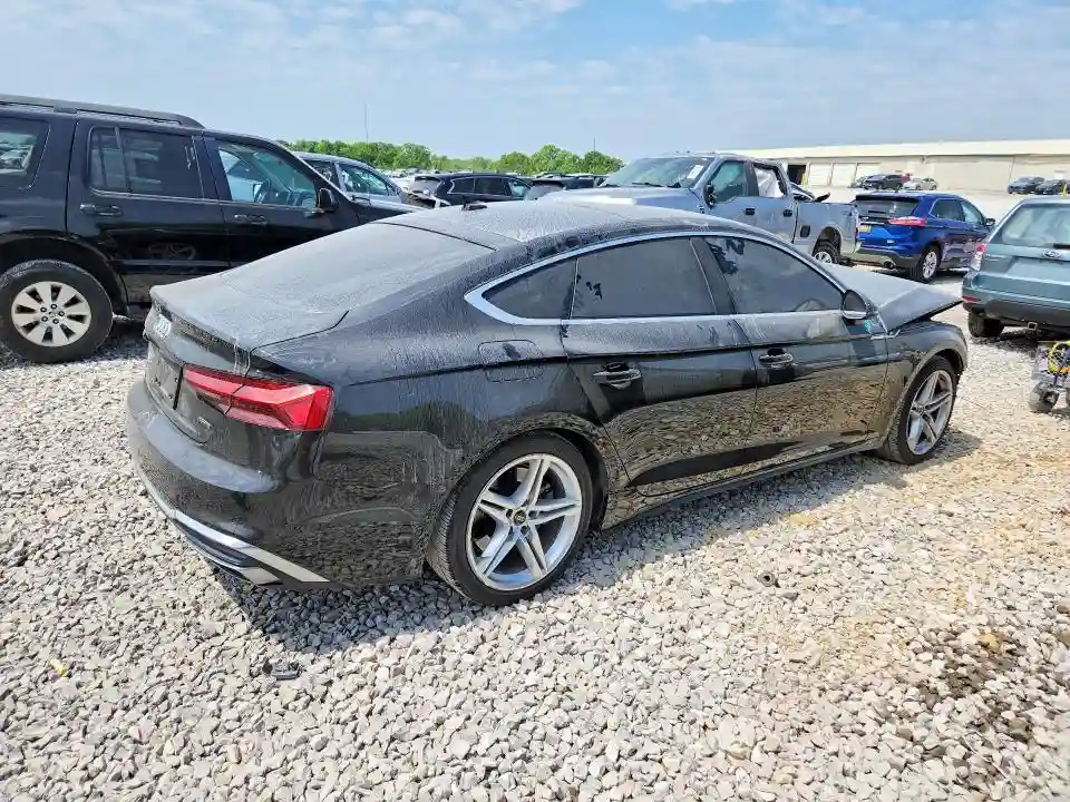 WAUDACF53NA008997 2022 AUDI A5-2