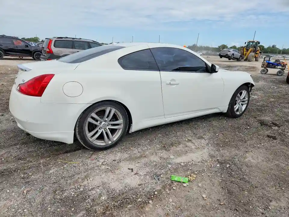JN1CV6EK6AM102640 2010 INFINITI G37-2