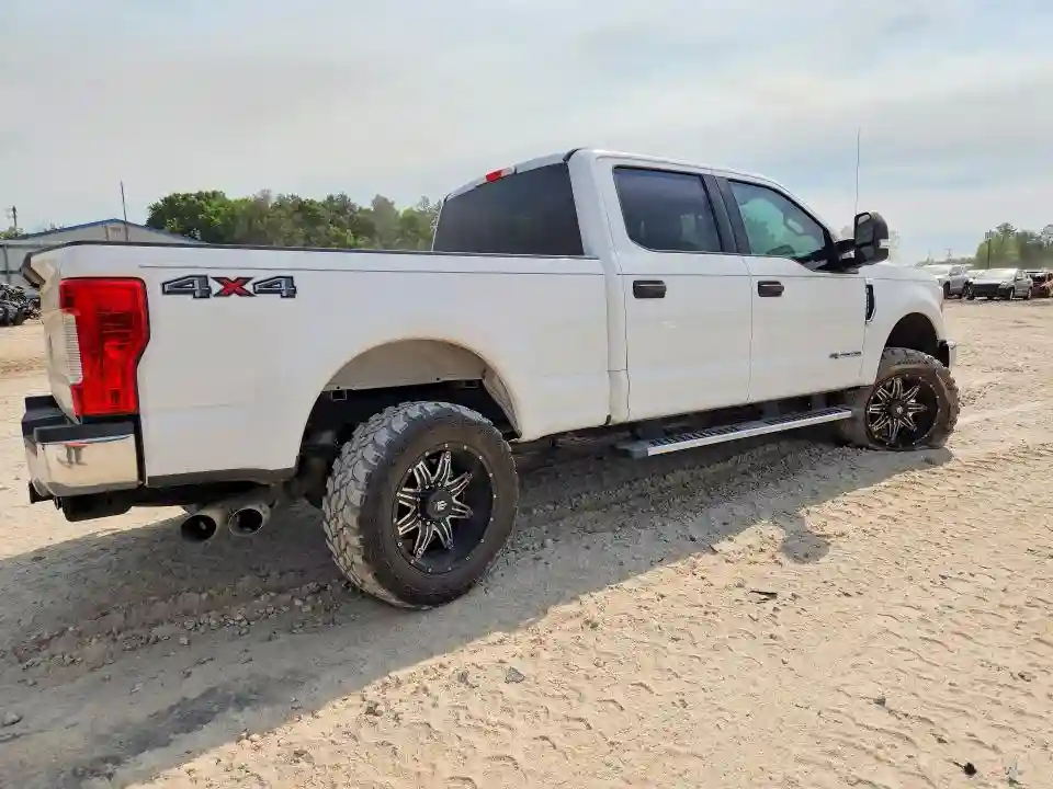 1FT7W2BT1HEE85005 2017 FORD F250-2