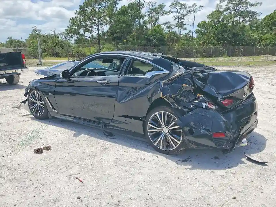 JN1EV7EK7KM230496 2019 INFINITI Q60-1