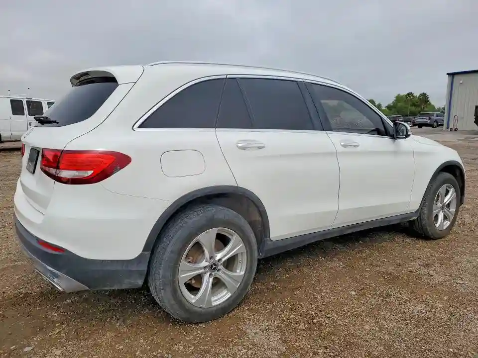 WDC0G4JB3JV068519 2018 MERCEDES-BENZ GLC-CLASS-2