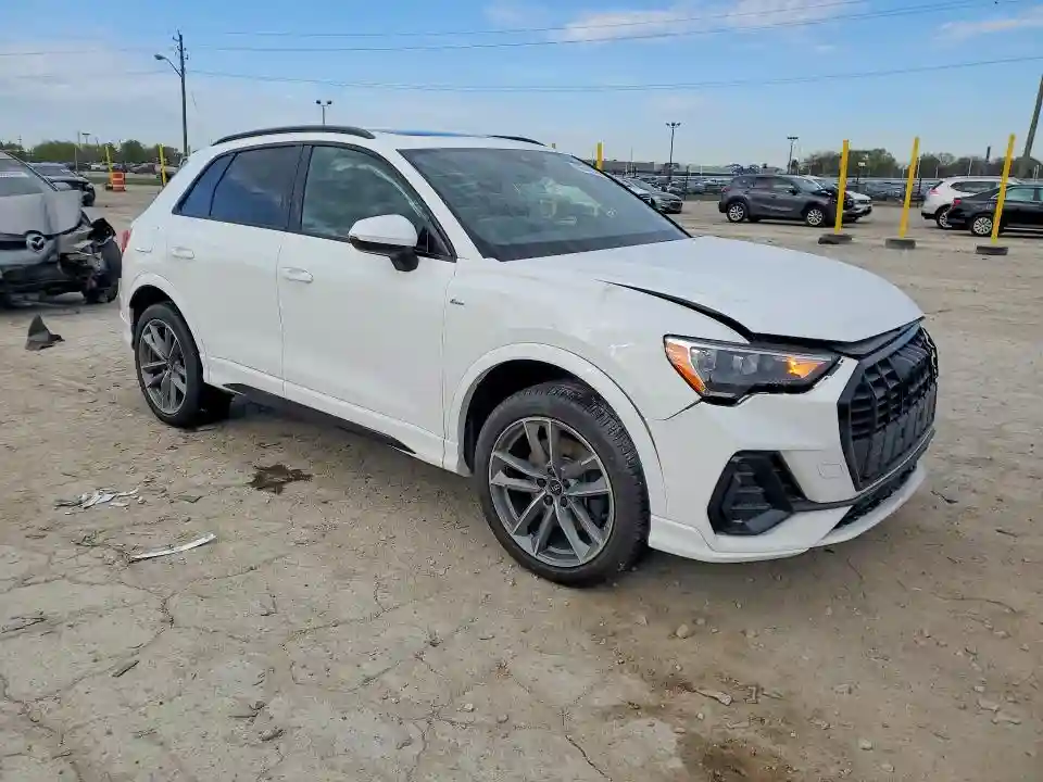 WA1DECF33N1022284 2022 AUDI Q3-3