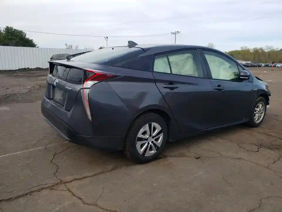 JTDKARFU1G3504795 2016 TOYOTA PRIUS THRE-2