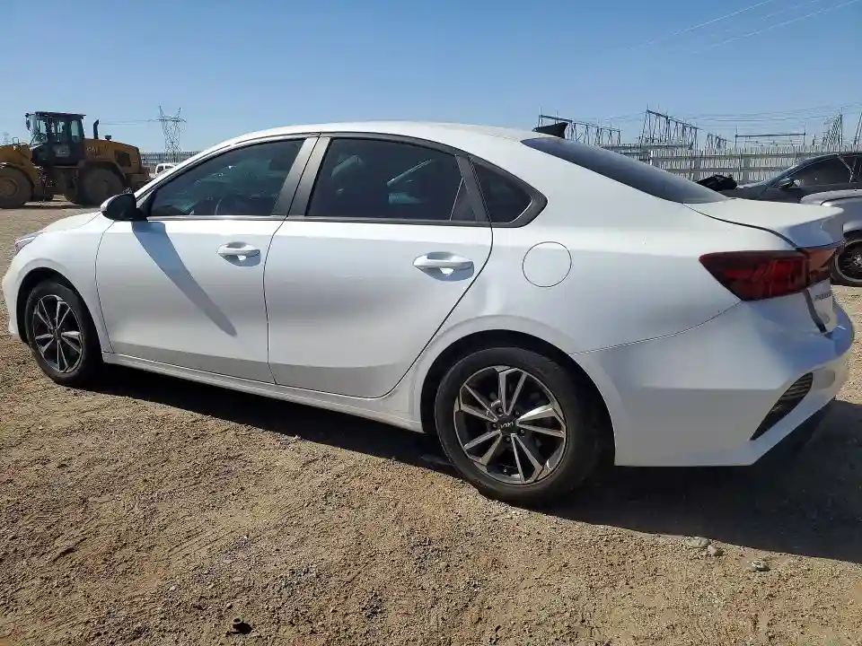 3KPF24AD6PE566758 2023 KIA FORTE LXS-1